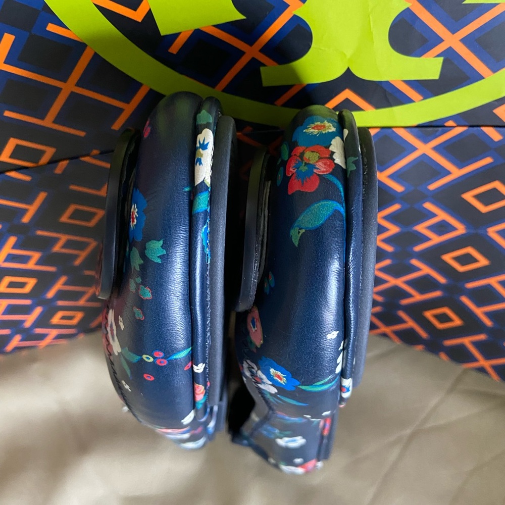 Tory Burch Minnie Blue Travel Ballet Pansy Bouquet Flats size 9 - Picture 3 of 10